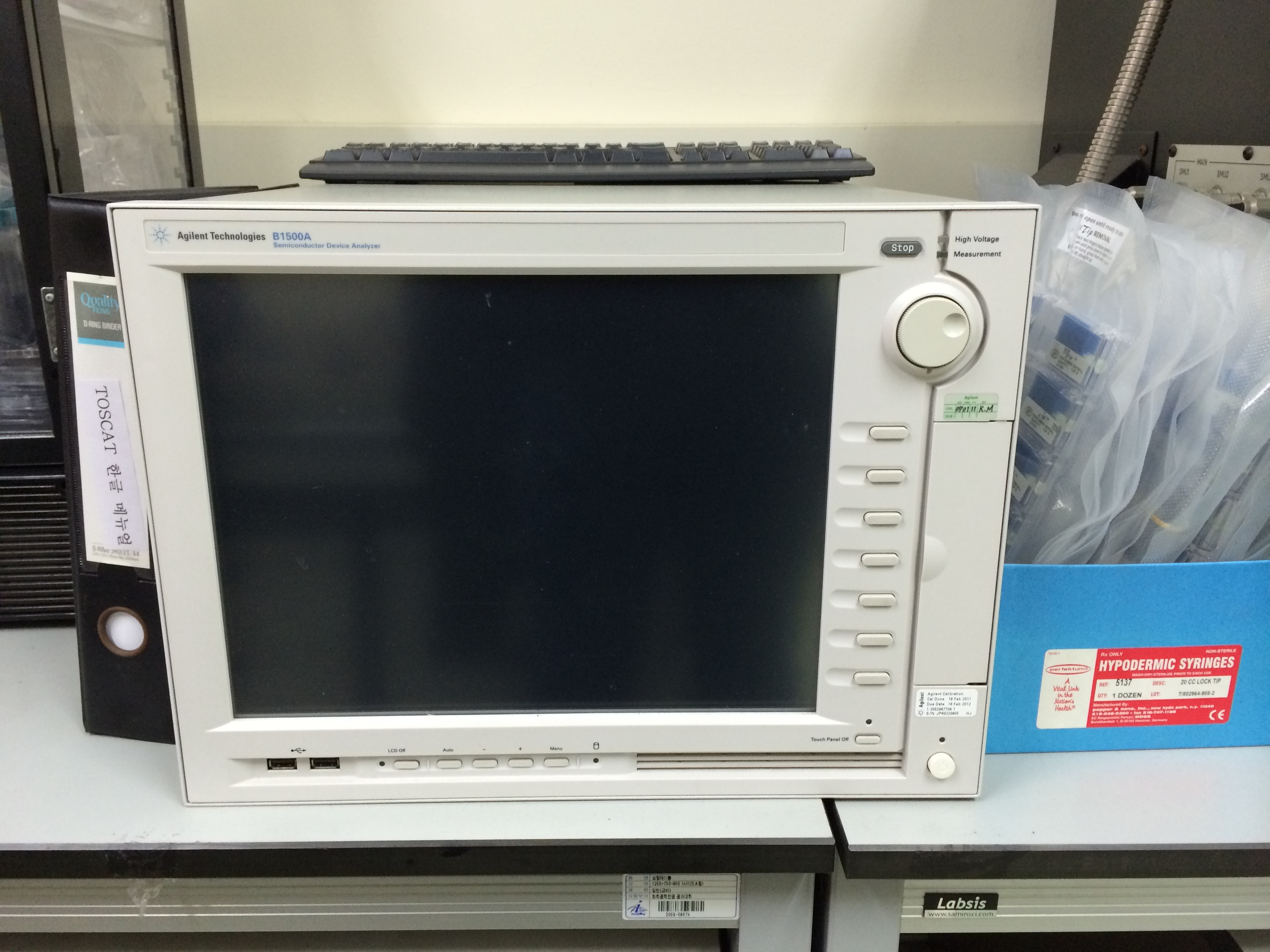 Research > Equipment > Agilent Technology B1500A Semiconductor Device